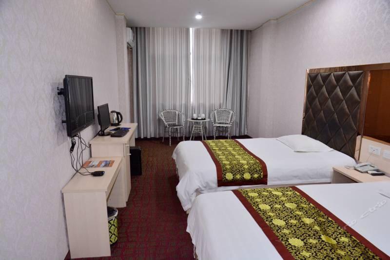 Wudangshan Jianpuzhai Hotel Danjiangkou Exterior photo